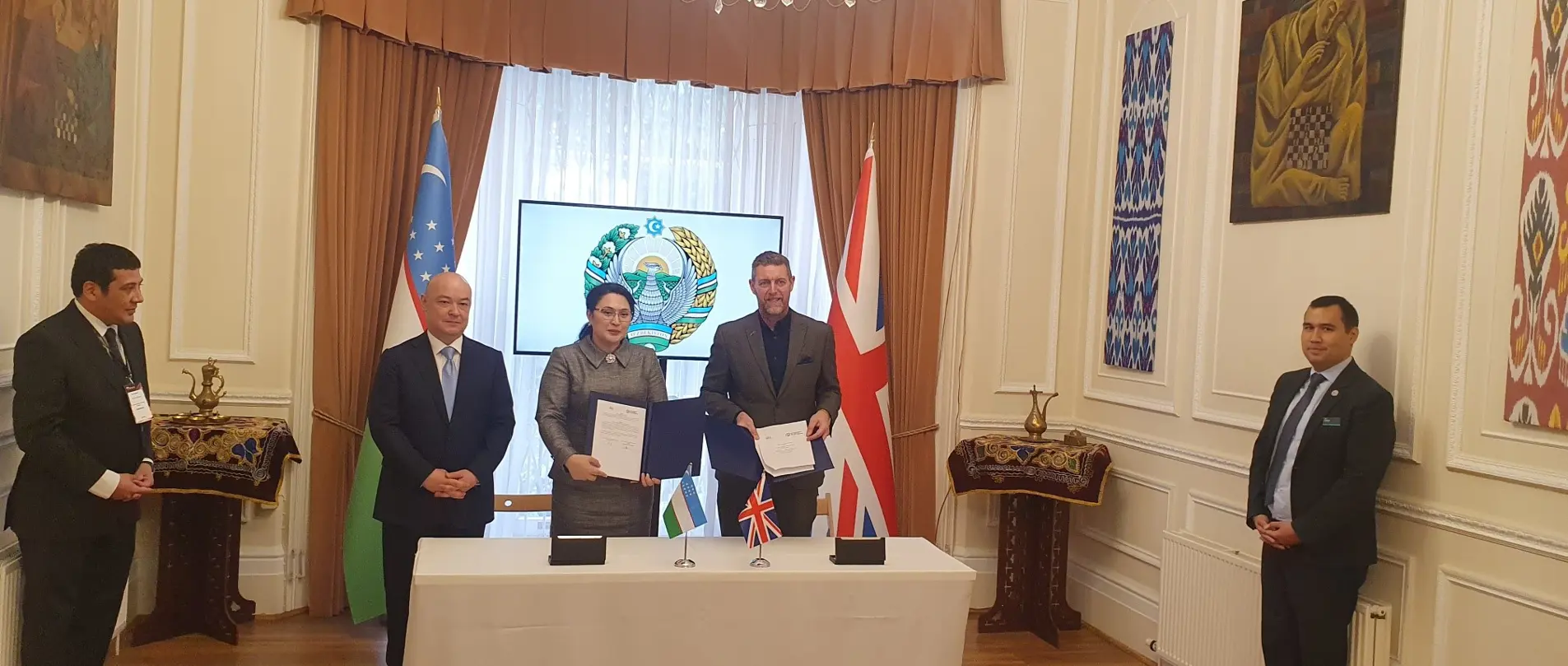 London Embassy Signing Mou With Minister